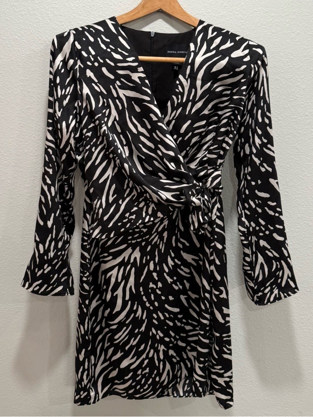 Donna Morgan Black and White Knot-Front Wrap Dress